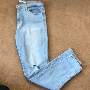 Levi’s slimming skinny jeans